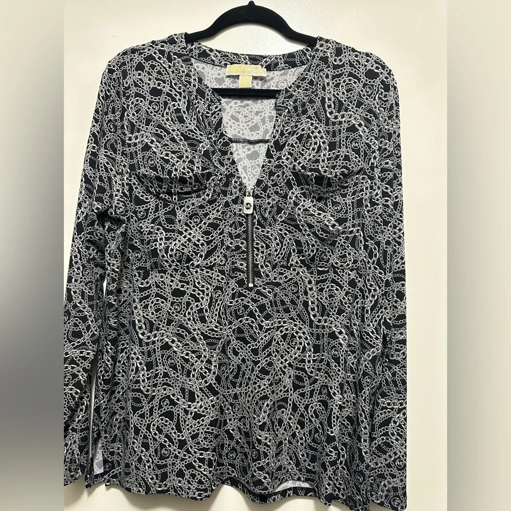 Michael Kors Chain Patterned Top in Black and White - Picture 2 of 8